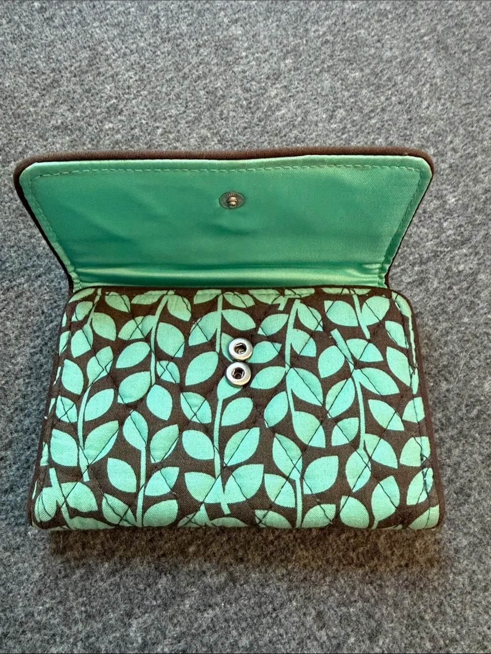 Vera Bradley Teal Leaf Quilted Trifold Wallet - Picture 4 of 6